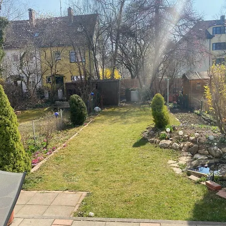 Gemütliches Privatzimmer / Garten / in geteilten Haus / nahe München Zentrum Exterior foto