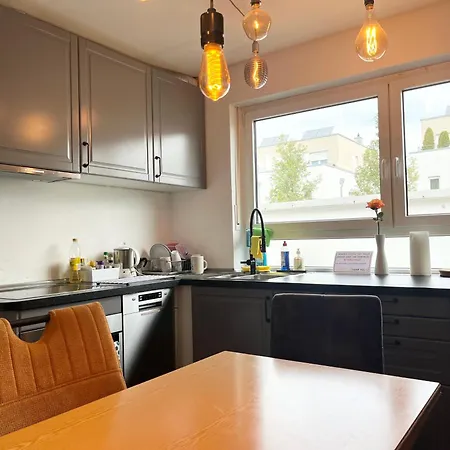 Gemütliches Privatzimmer / Garten / in geteilten Haus / nahe München Zentrum Exterior foto