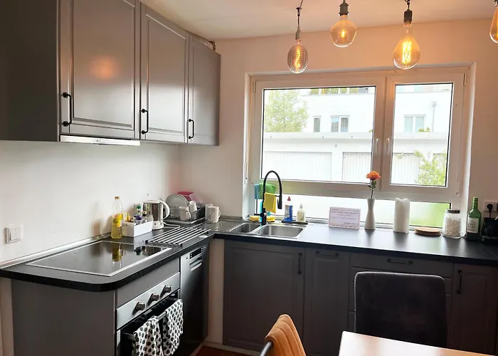 Gemütliches Privatzimmer / Garten / in geteilten Haus / nahe München Zentrum