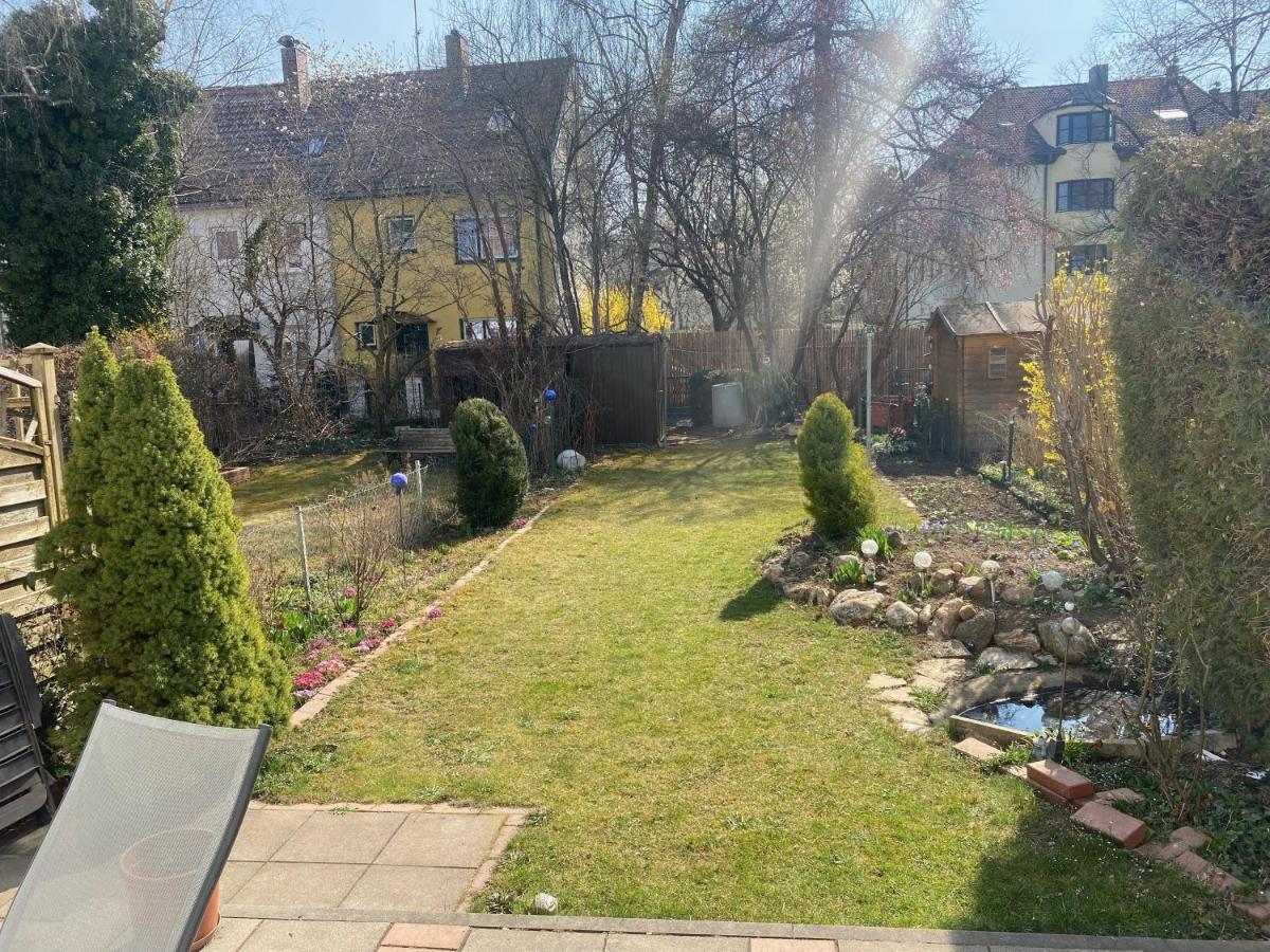 Gemütliches / Garten / In Geteilten Haus / Nahe Zentrum Privatunterkunft *